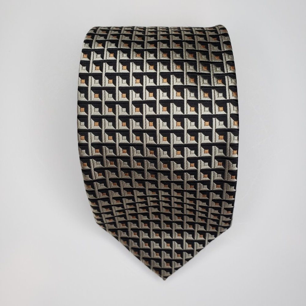 No. 105 vintage DAVID TAYLOR COLLECTION tie poly